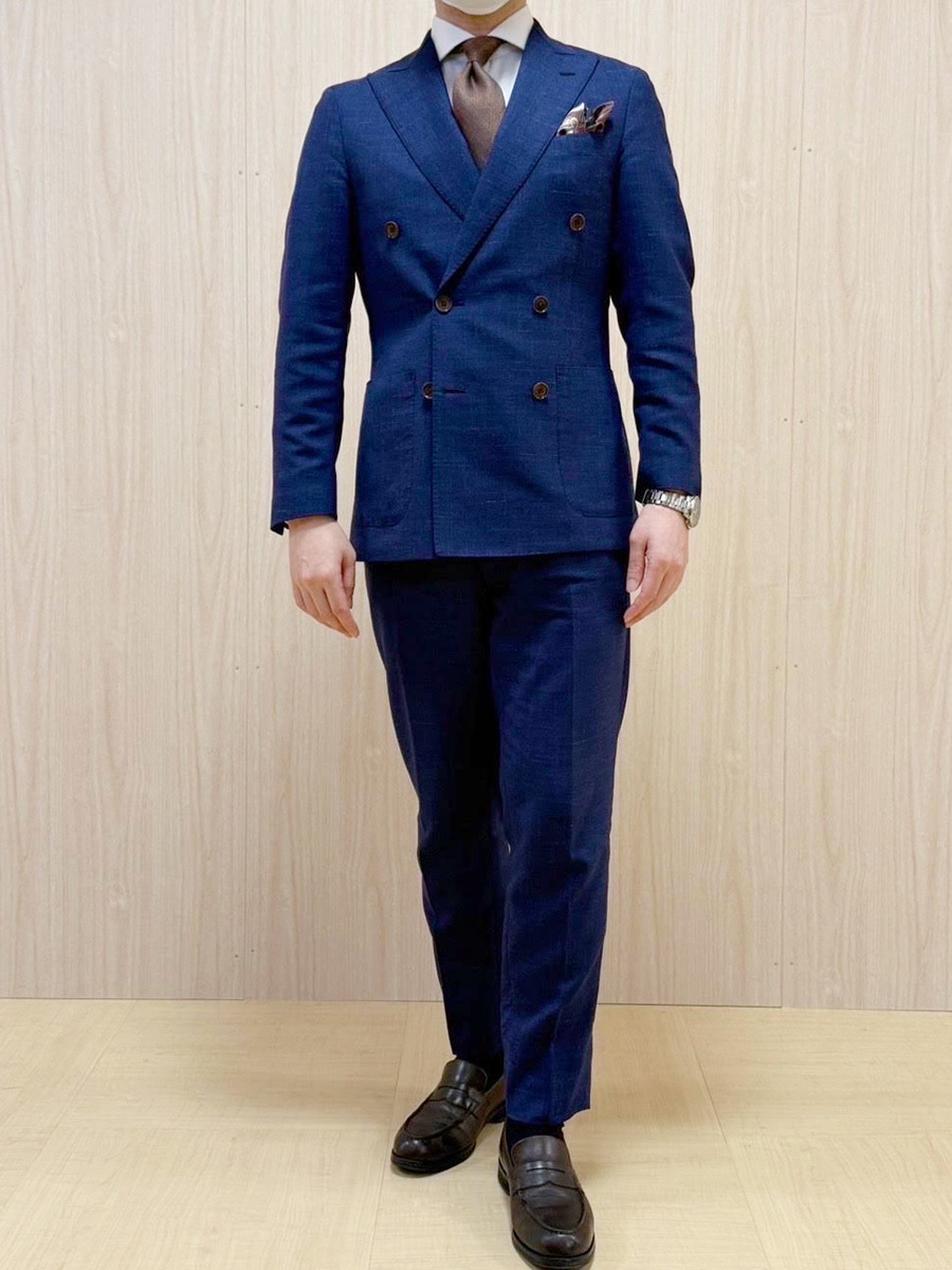 Theory 麻 リネン ダブルブレスト　セットアップ　テーラード　パンツ　紺 春夏トレンドのダブルブレスト×リネンで統一感を演出 | オーダースーツ