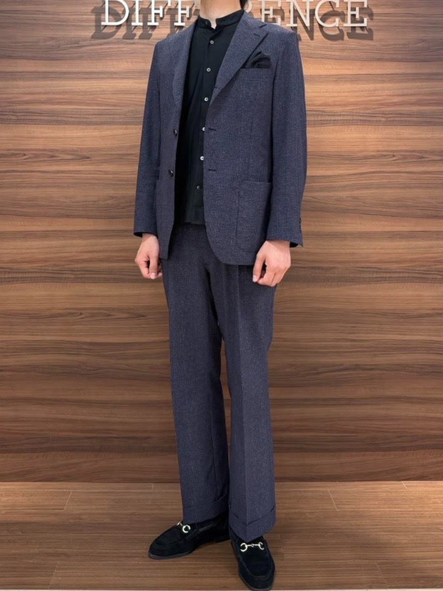 美品 DIFFERENCE スーツ セットアップ ネイビー 46 上下 無地　M STAFF COORDINATE | オーダースーツブランドDIFFERENCE（ディファレンス）